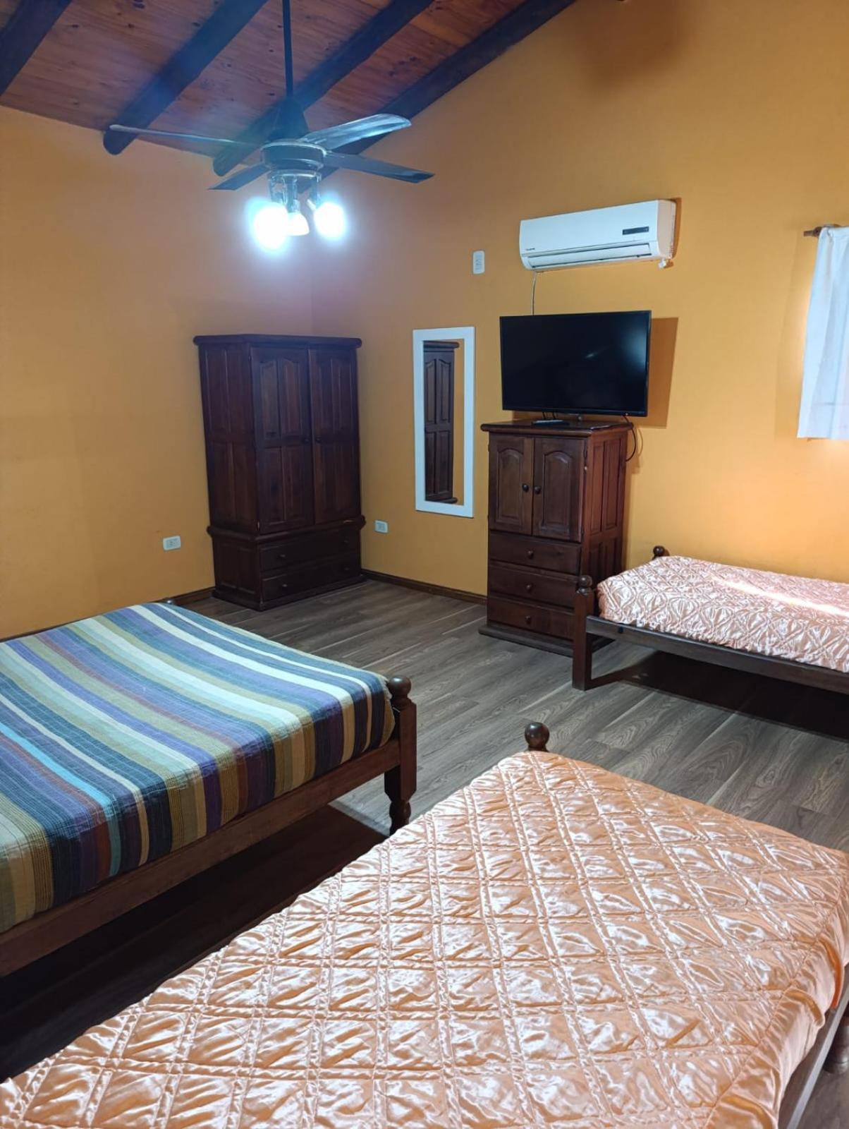 Bungalows El Zarateno Колон Номер фото